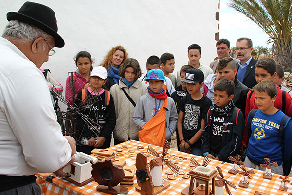 escolares_oficios_tradicionales_dia_europeo_artesania