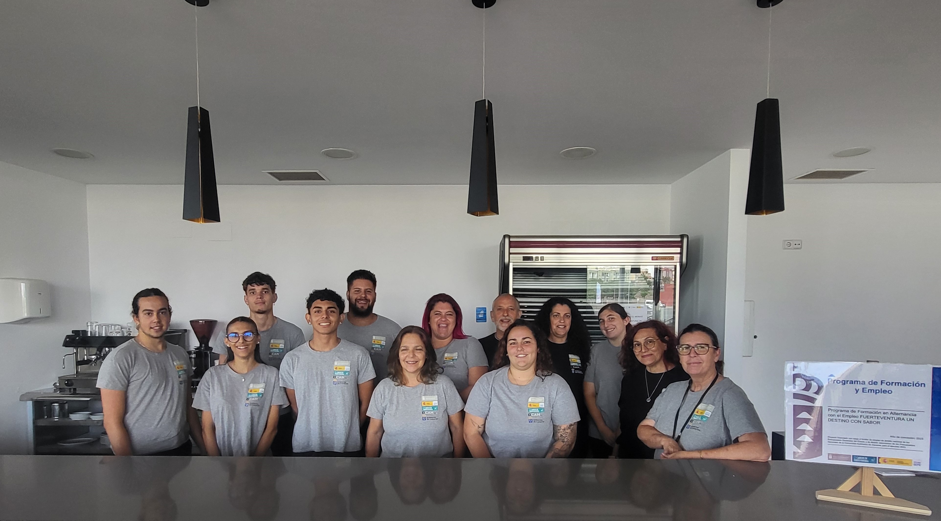 Foto en grupo del PFAE Fuerteventura Un Destino Con Sabor